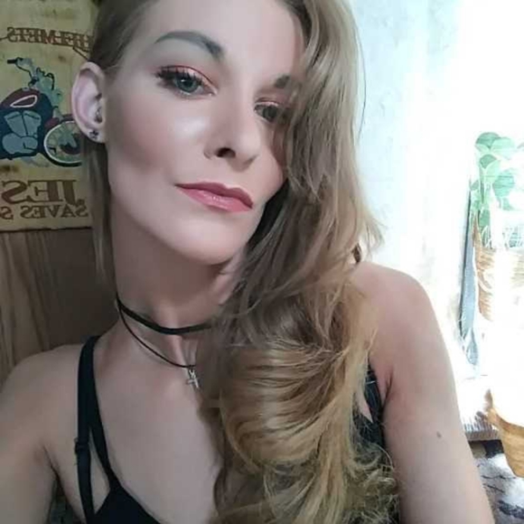 Meet your Posher, KP - Picture 11 of 13